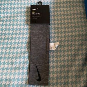 Nike headband